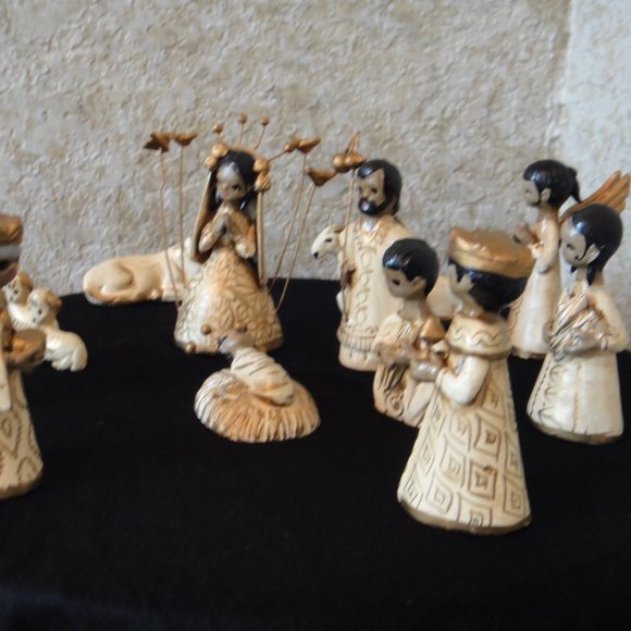 Nativity Set - Picture 4 of 11